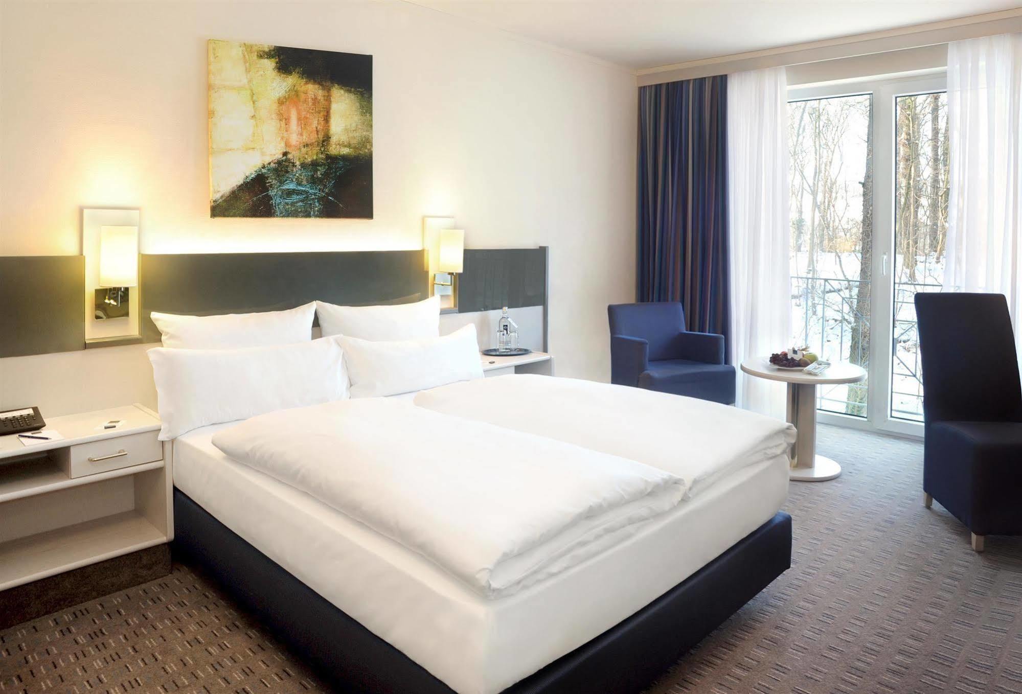 Parkhotel Berghoelzchen Hildesheim Ngoại thất bức ảnh